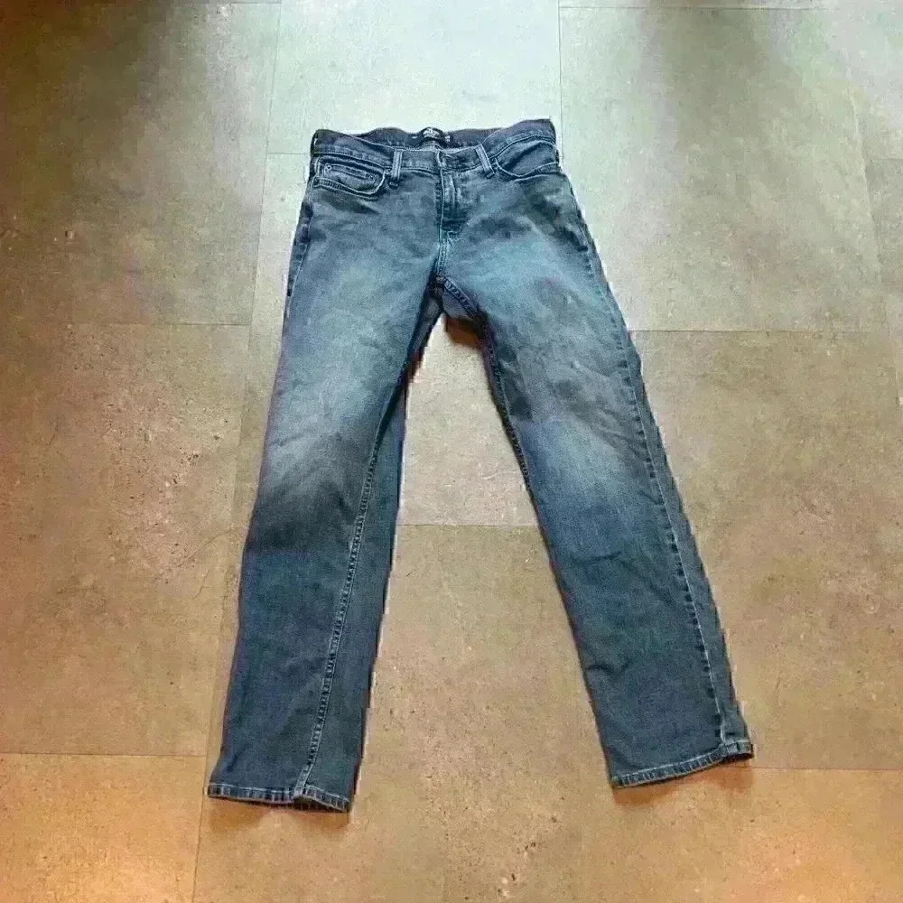 Hollister Straight Fit Blue Jeans W29 Like New